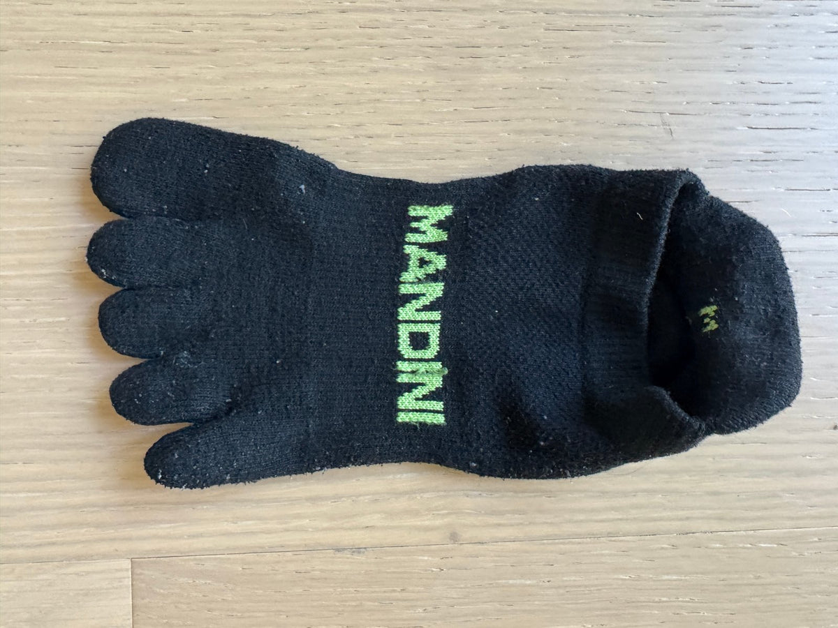 MANDINI Long Distance Toe Socks